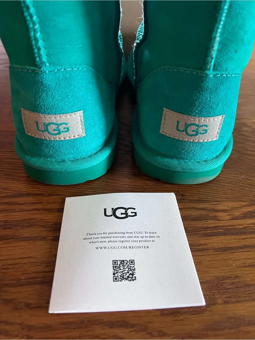 UGG Kids/Womens Bright Green Suede Boots Like New Size 6 Kids